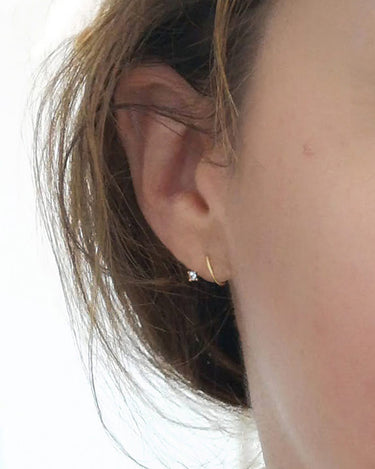 Ear Cuff Charlotte Orbit-Mini de Oro 18kt y diamante natural